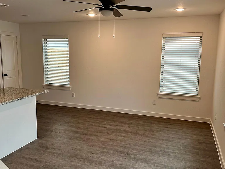 2614 S Fannin Ave — Photo 14