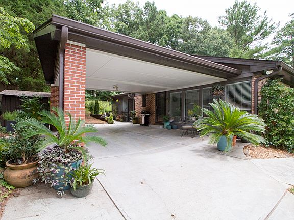 Covered parking for 2 cars