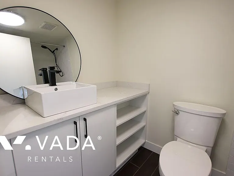 22 Cordova St E #808 — Photo 13