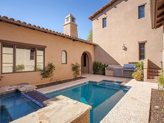 Private & Peaceful Pool Area