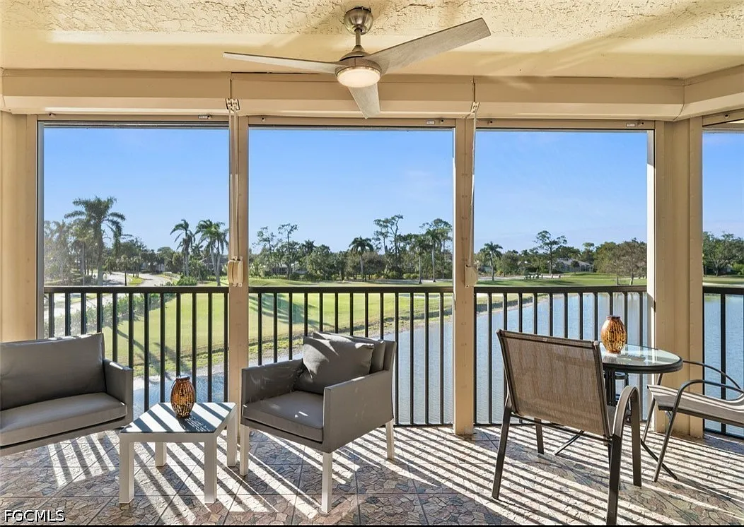 2 bed, 2.0 bath, 1390 sqft, $2,200 — Photo 4