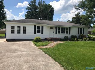 911 Sunset St, Athens, AL 35611