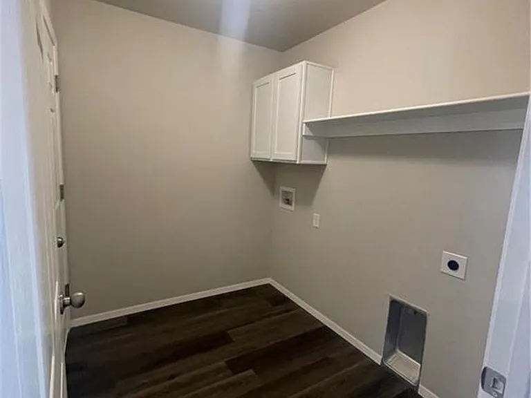 1751 King Rd — Photo 9