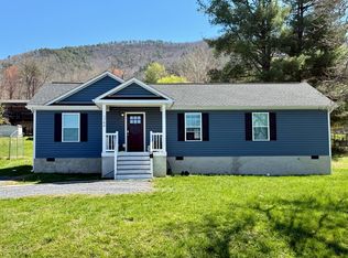 1744 Cedar Ave, Buena Vista, VA 24416