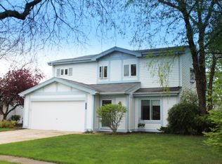 2S031 Lexington Ct, Warrenville, IL