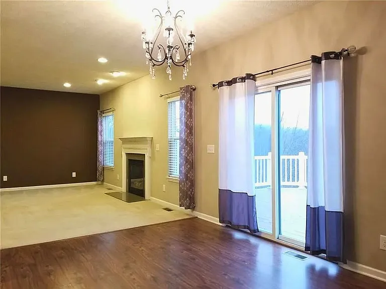 5055 Lake Forest Dr — Photo 8