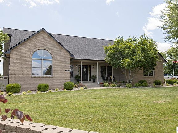 3rd image of 504 Vermont Ct