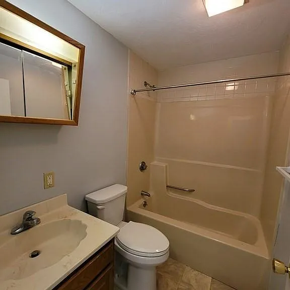 11 Gibbs St #93 — Photo 12