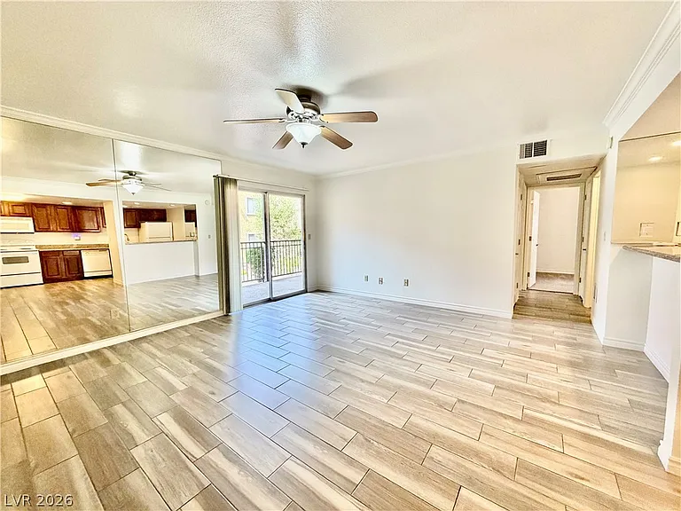 4410 Sandy River Dr #21 — Photo 1