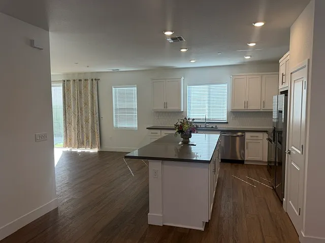 3217 Shrute Dr — Photo 51