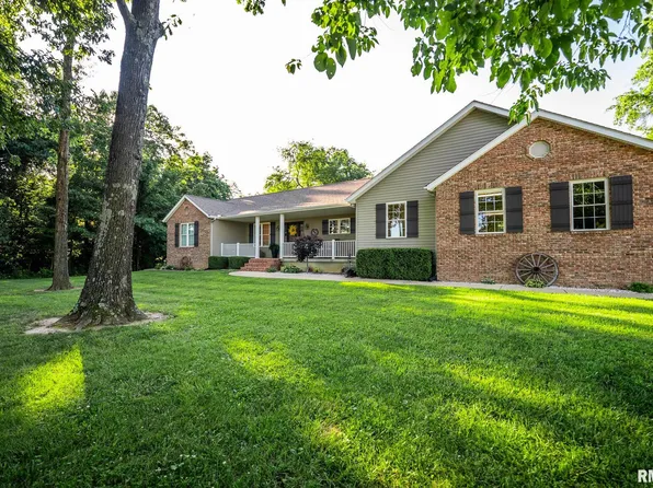623 Jasper Rd, Centralia, IL 62801