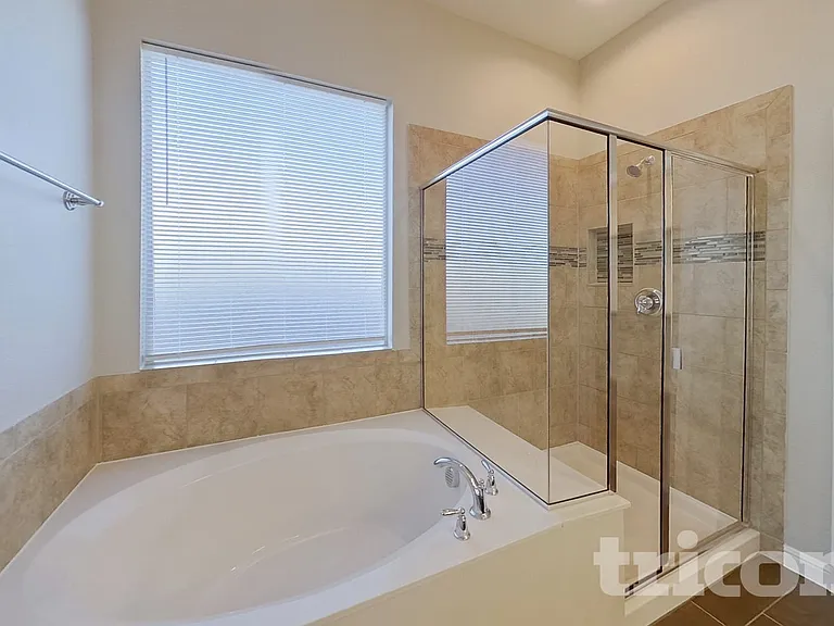 612 Golden Bell Dr — Photo 11