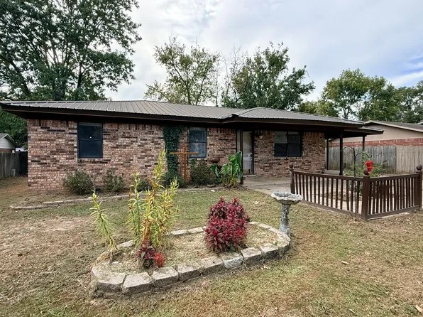 670 Magnolia Loop, Sallisaw, OK 74955