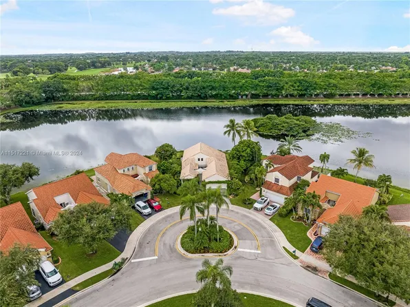 1400 Seabay Rd, Weston, FL 33326