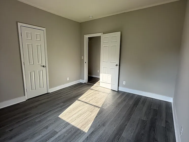 412 Bryant St — Photo 10