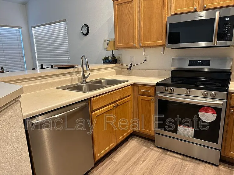8934 E Minnesota Ave — Photo 12
