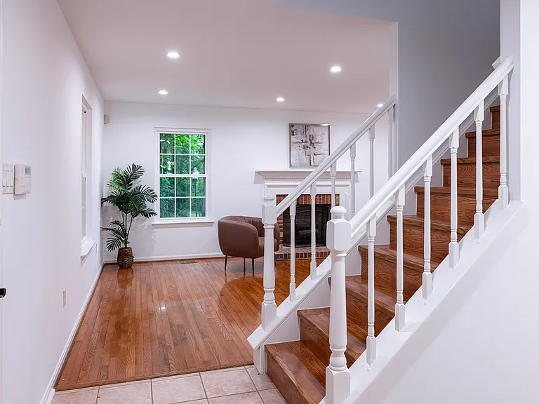 3979 Burning Bush Ct — Photo 2