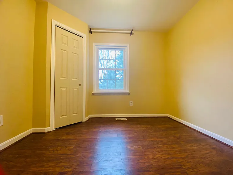 11266 Valley Bend Dr — Photo 23