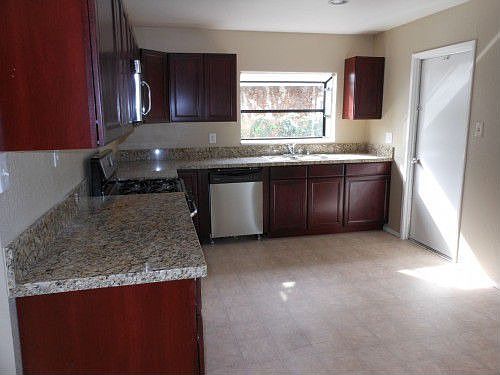 5th image of 3515 Las Vegas Dr