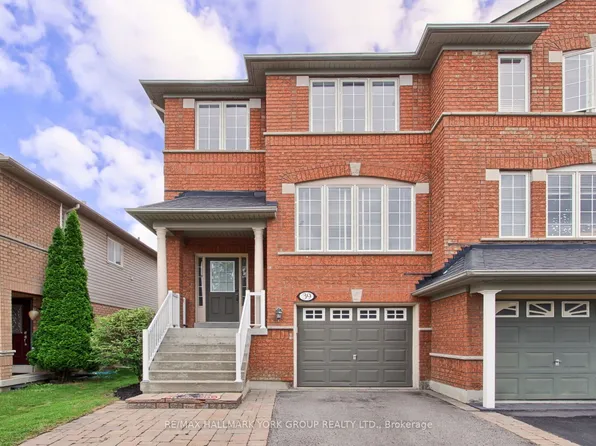 39 Millcliff Cir, Aurora, ON L4G 7N7