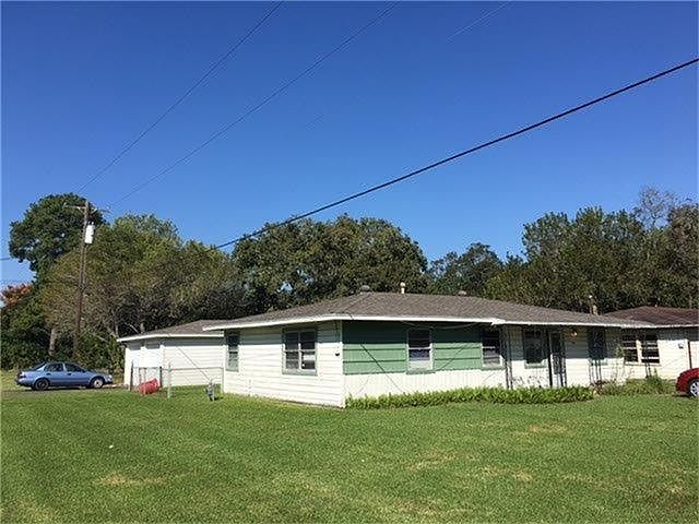 1st image of 301 County Park Dr
