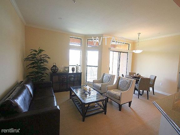 3rd image of 7001 Oak Meadow Dr