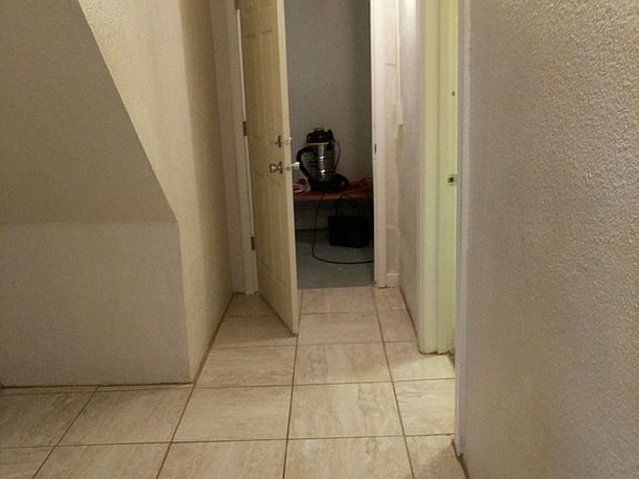 2nd image of 693 Wilson Ave #5