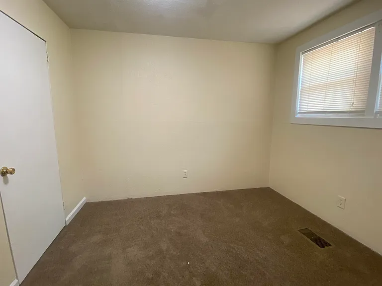 1609 Atkamire Dr — Photo 11