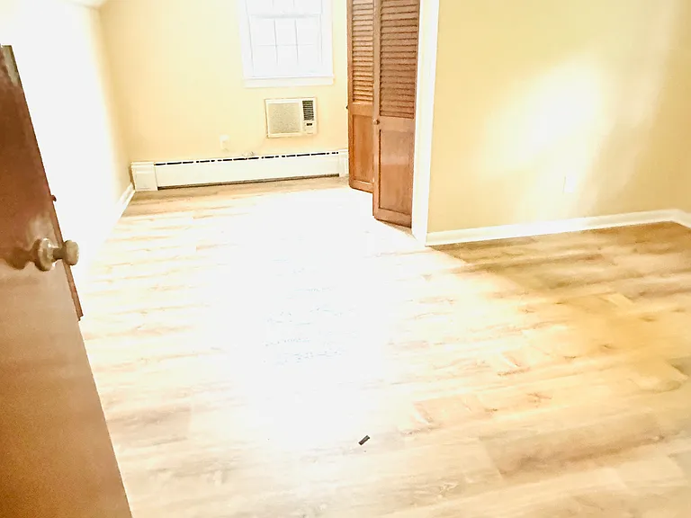 87 Union Ave — Photo 3