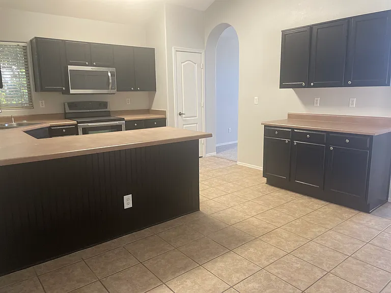 3275 E Ford Ave — Photo 10