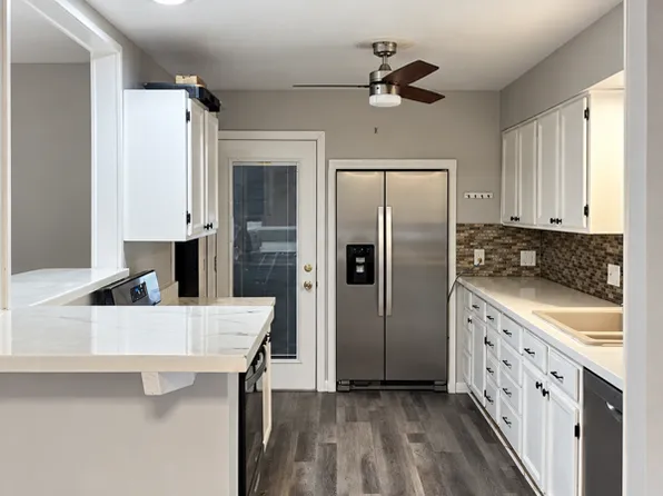 7516 Arthur St NE, Fridley, MN 55432