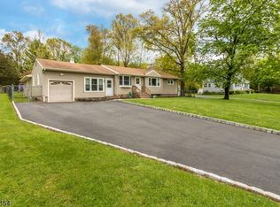654 Foothill Rd, Bridgewater, NJ 08807
