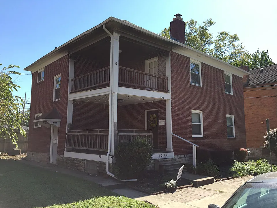Dennison Ave 1356-1358 CR