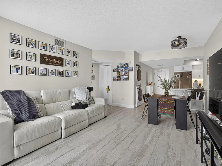 403 S Sapodilla Ave #502 — Photo 17