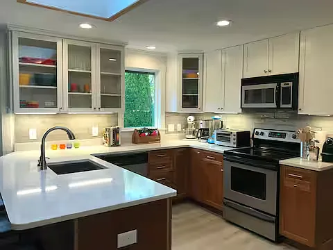3 bed, 1800 sqft, $3,200 — Photo 2