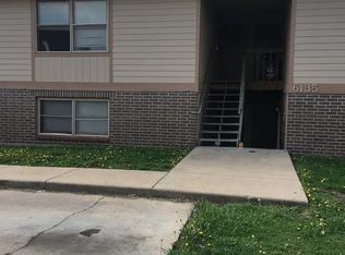 6135 SW 26th Ct APT D, Topeka, KS 66614