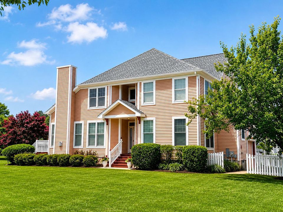 1st image of 1014 Baybreeze Ln