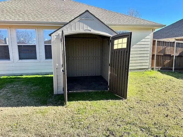 4411 Blackberry Rd — Photo 30