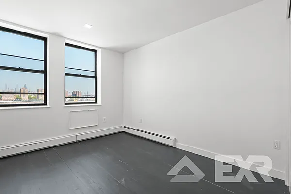 Rented by EXR | media 7