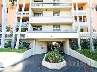 750 N Kings Rd APT 215, West Hollywood, CA 90069