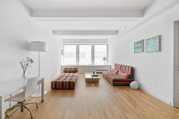 Sold by Compass | media 1
