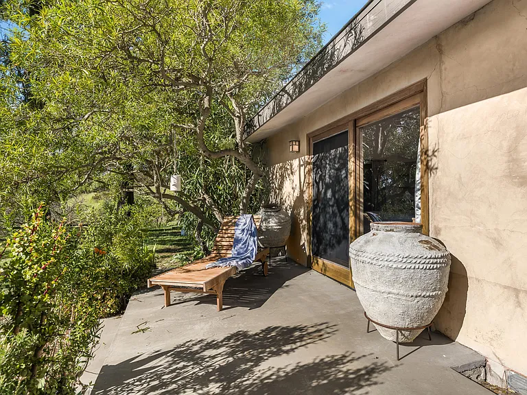 11345 Pacific View Dr — Photo 48