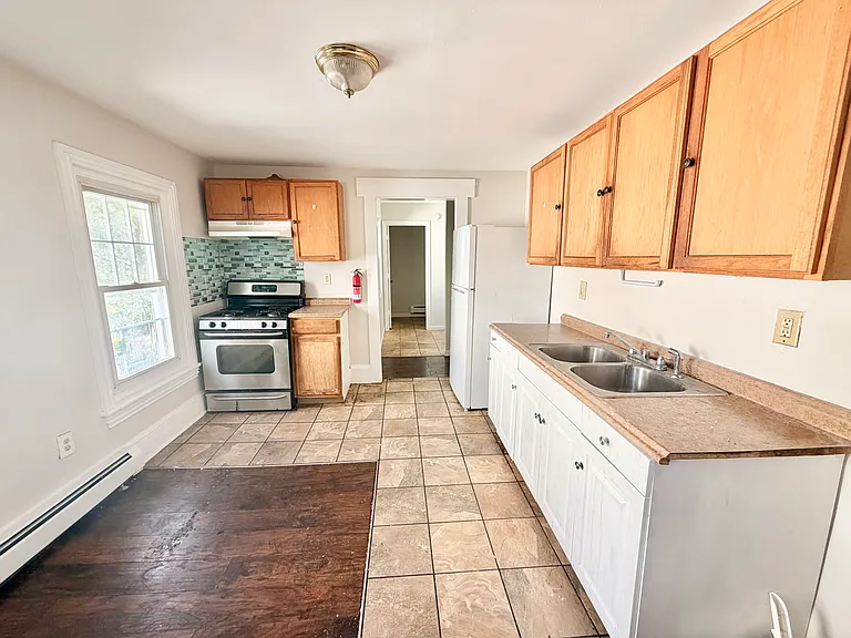 558 Columbia Ave #1 — Photo 3
