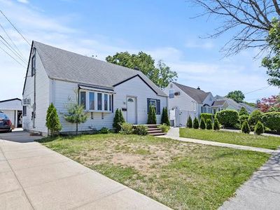 1125 Rottkamp Street, Valley Stream, NY, 11580