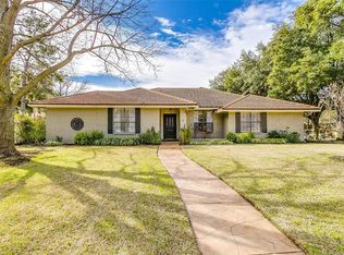 1508 Meadow Ridge Ct, Mansfield, TX 76063