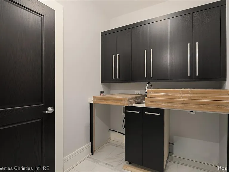 32686 Woodward Ave #E — Photo 21