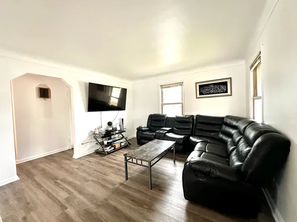 3855 Polk St, Dearborn, MI 48124