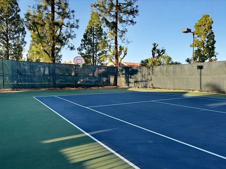 The 3900 Apartments — Photo 14