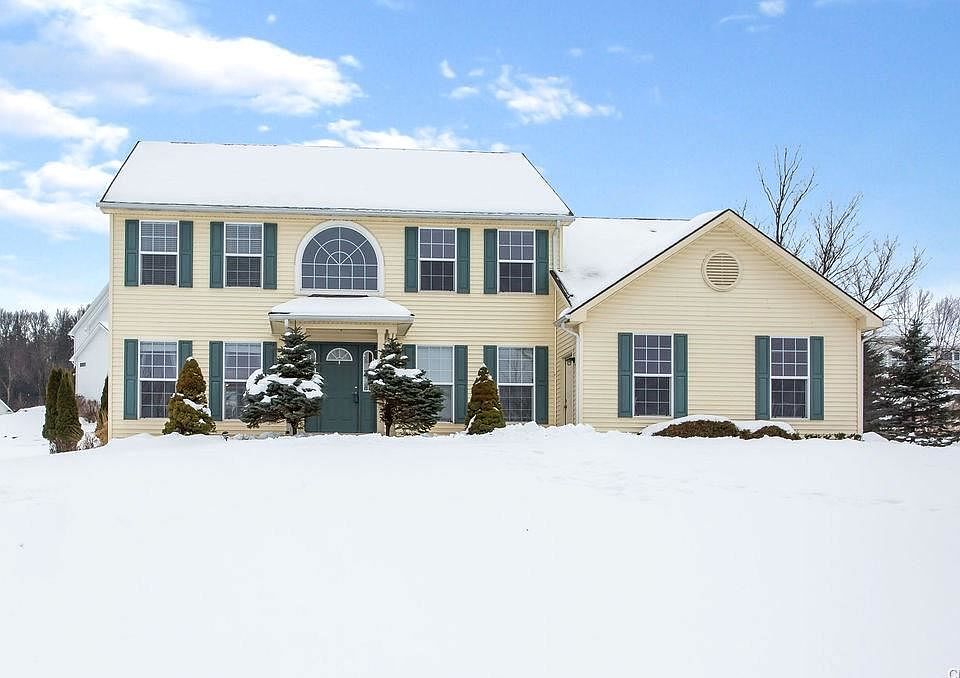 1st image of 8352 Preserve Pkwy