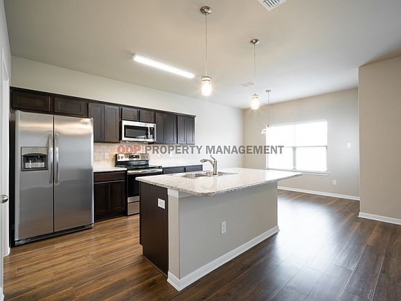 4th image of 7509 Hudson Grove Dr